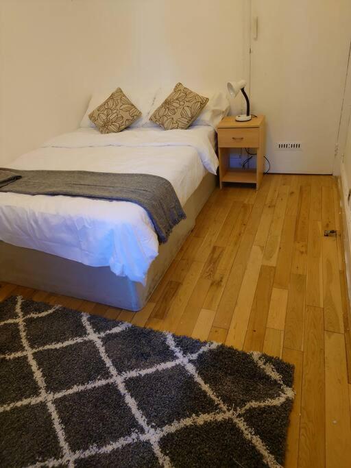 Edwardian 4 Bedrooms With 4 Bathrooms Townhouse, Next To Underground, Accommodates 10 People Londres Extérieur photo