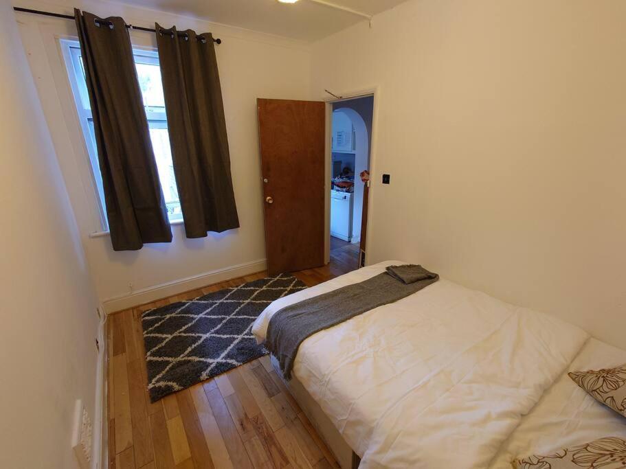 Edwardian 4 Bedrooms With 4 Bathrooms Townhouse, Next To Underground, Accommodates 10 People Londres Extérieur photo